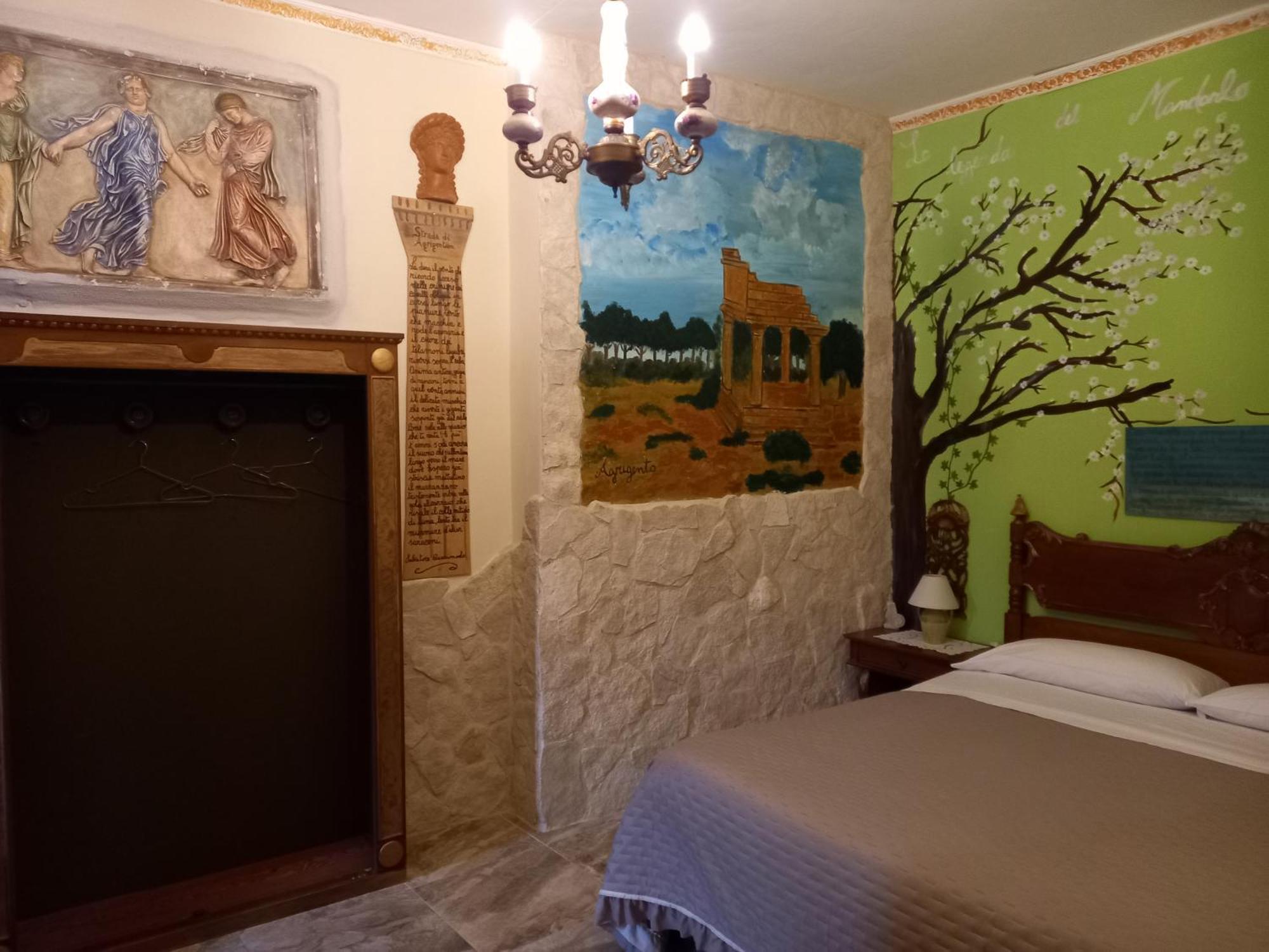 Bed and Breakfast Sicilia In Miniatura "L'Atelier Dell'Etna" Цафферана-Этнея Номер фото
