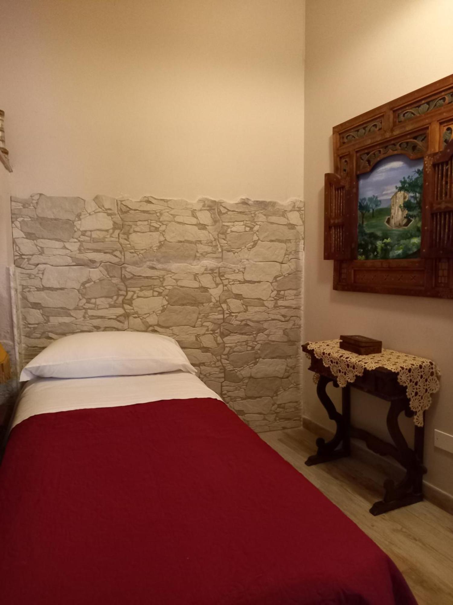 Bed and Breakfast Sicilia In Miniatura "L'Atelier Dell'Etna" Цафферана-Этнея Номер фото